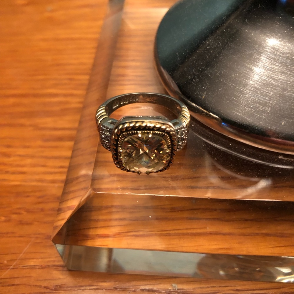 Lia Sophia. Elegant Gold and Silver Ring with Gemstone